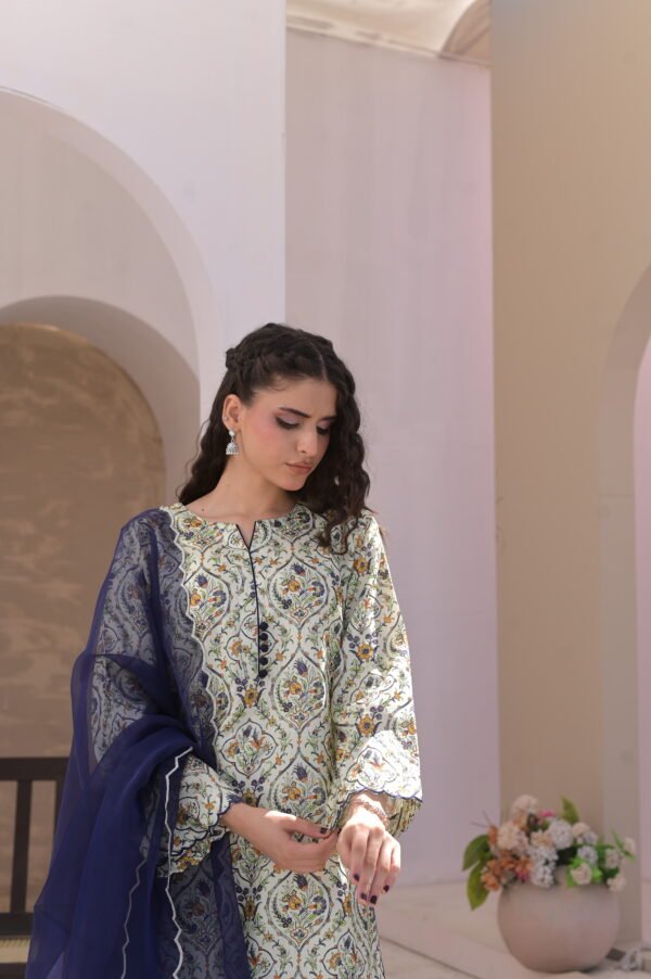 THE ASMIRA SET. - Image 5