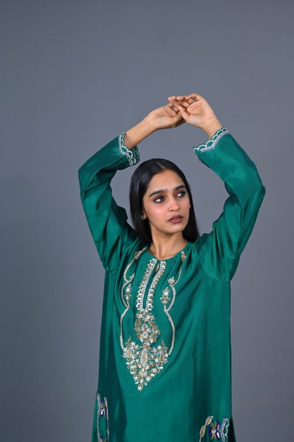 Green Color - Image 3